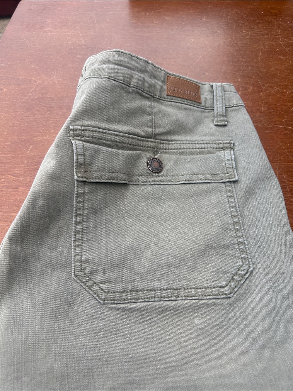 Judy Blue Olive Green High-Rise Cargo Jean Shorts RN# 116380 - Picture 5 of 7